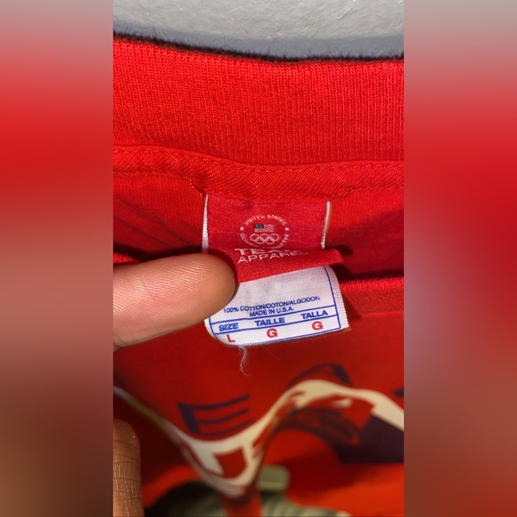 Vintage Early 2000s TEAM USA Official Olympics Gear Red T-Shirt (Size Large) - Picture 2 of 2